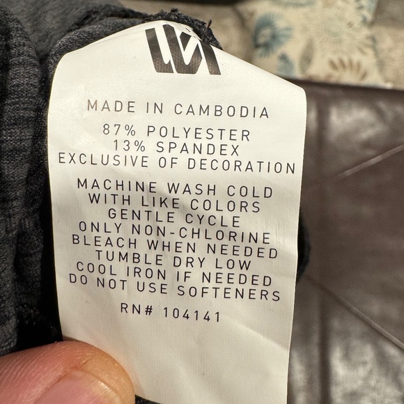 VRST Mens Slim Fit Shorts 7" Inch Inseam Athletic Gym Workout Gray- Size Medium - Picture 6 of 6